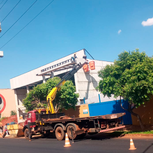 Munck Berion Londrina - Içamento de Cargas e Trabalhos em Altura