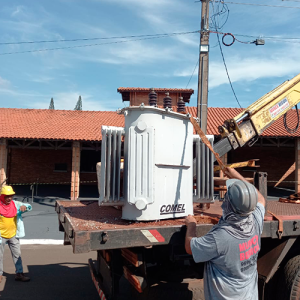 Munck Berion Londrina - Içamento de Cargas e Trabalhos em Altura