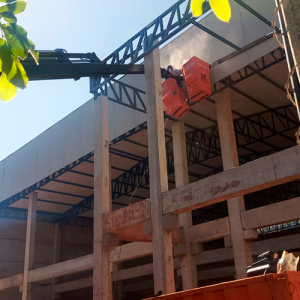 Munck Berion Londrina - Içamento de Cargas e Trabalhos em Altura