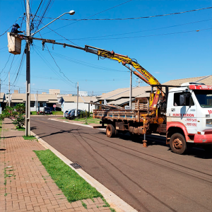 Munck Berion Londrina - Içamento de Cargas e Trabalhos em Altura